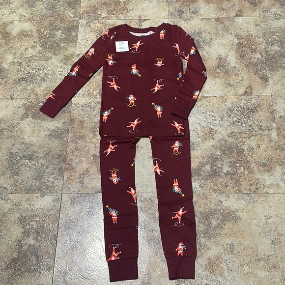 Old Navy Santa’s ski trip jammies pajama set NWT - Picture 1 of 2